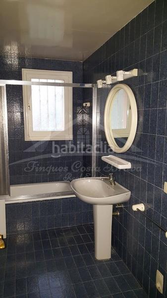 Foto 6338702a-b90a-45dd-87b0-79d38a9e5a64. Local comercial en Vall-llobrega