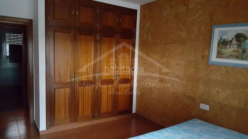 Foto 75f425a1-3e15-4fd2-b38f-31fc32911eb5. Local comercial en Vall-llobrega