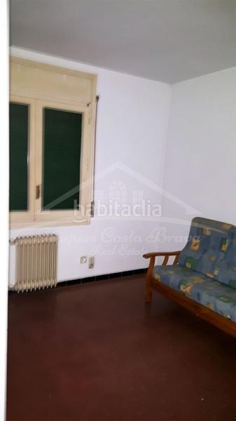 Foto 8c7ef0c0-883e-4876-9fa6-f88510ae6a53. Local comercial en Vall-llobrega