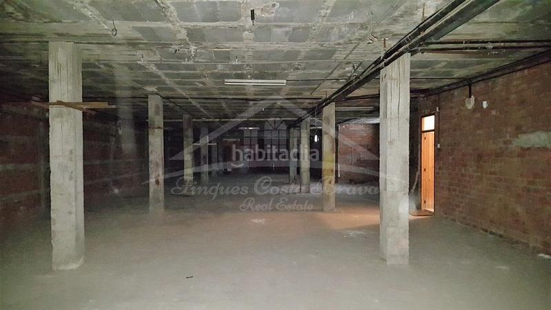 Foto bb4e357d-6a39-43aa-8e1d-85a7d396c2c2. Local comercial en Vall-llobrega