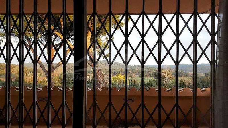 Foto e817ee21-c987-45bb-99ee-fd8038b52907. Local comercial en Vall-llobrega