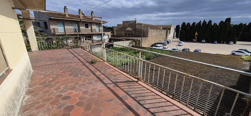 Foto 3559f740-a9ab-4dea-b80e-ba0a7f8e45e6. Casa con parcheggio in Torroella de Montgrí