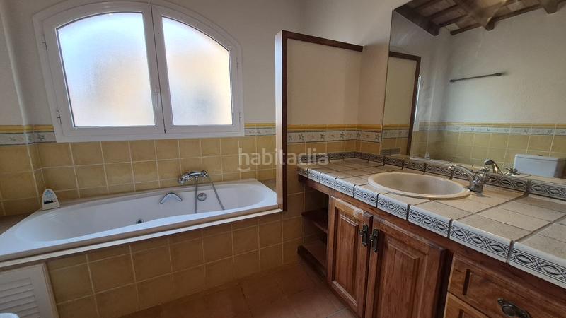 Foto 13f05df0-920d-4d03-a358-114bf5d3f458. Xalet amb calefacció aparcament a Mont-ras