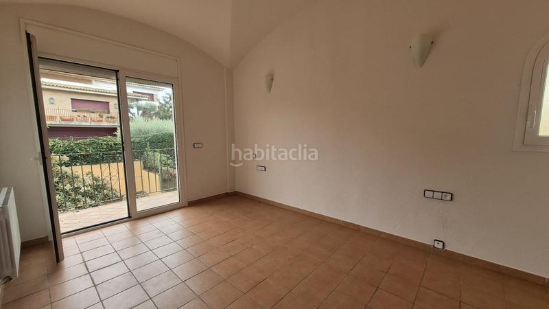 Foto 3e0a55c6-d239-442f-84ae-b1abd328d44c. Xalet amb calefacció aparcament a Mont-ras