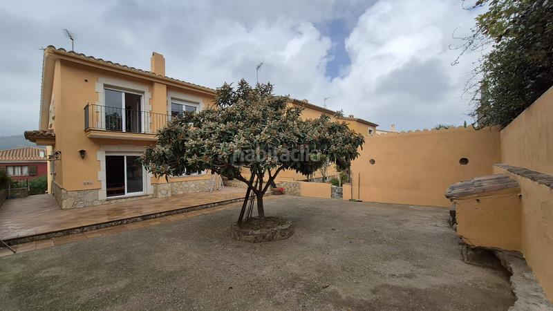 Foto aa92be7c-24f6-4b30-8d79-90b6df6aa1c2. Xalet amb calefacció aparcament a Mont-ras