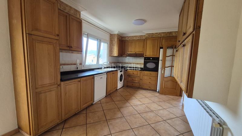 Foto eb8ea3ca-942a-4c06-bb37-576dd55d7f26. Xalet amb calefacció aparcament a Mont-ras