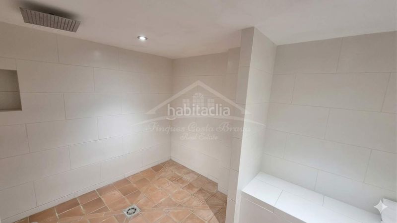 Foto c11b4af8-5a5c-4bcd-b3d2-519ad17708b2. Casa amb calefacció aparcament a Tamariu