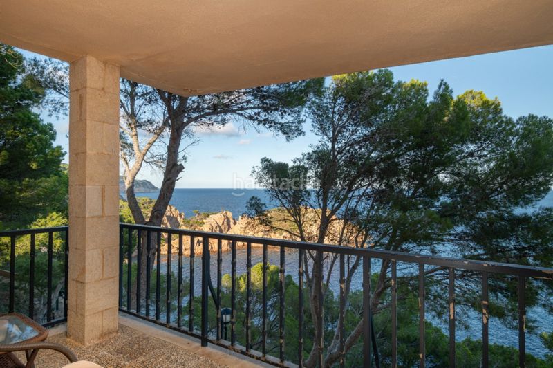 Foto f7eeb5e6-9f3e-49b9-9679-dcb205a04a4a. Chalet con riscaldamento parcheggio piscina in Tamariu
