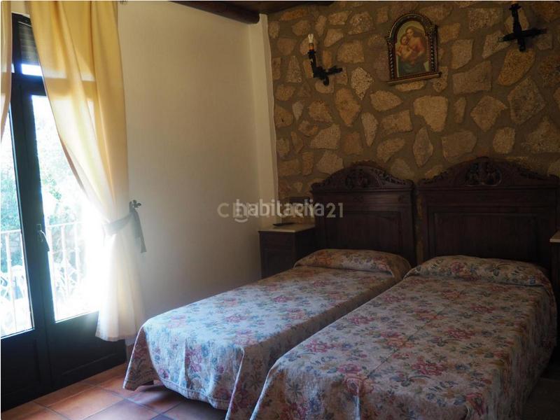Foto d3743cbc-83a6-4fc8-9252-a6508d5791b0. Edificio in Valencia de Alcántara