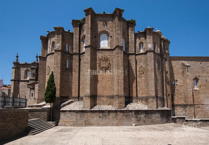 Foto 435467f5-35d2-4a82-93ce-2008e28203e4. Edifici a Valencia de Alcántara