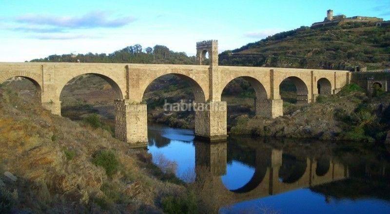 Foto 7c2364fb-5a7a-4315-a462-ea6b6f657deb. Edifici a Valencia de Alcántara