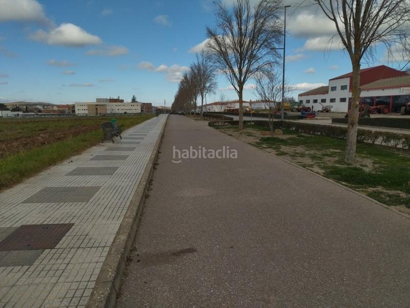 Foto c00d6046-031f-48af-a72a-4f7c5f85b05d. Terreno residencial en Alcaucín