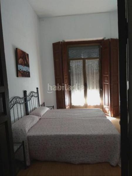 Foto b51729da-48b3-48e0-a393-4ef3f1cde3dc. Edificio en plaza mayor en Casco Antiguo Cáceres