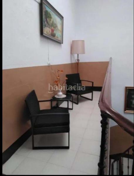 Foto f1b08240-1bd7-4a8e-a28d-9263671375fb. Edificio en plaza mayor en Casco Antiguo Cáceres