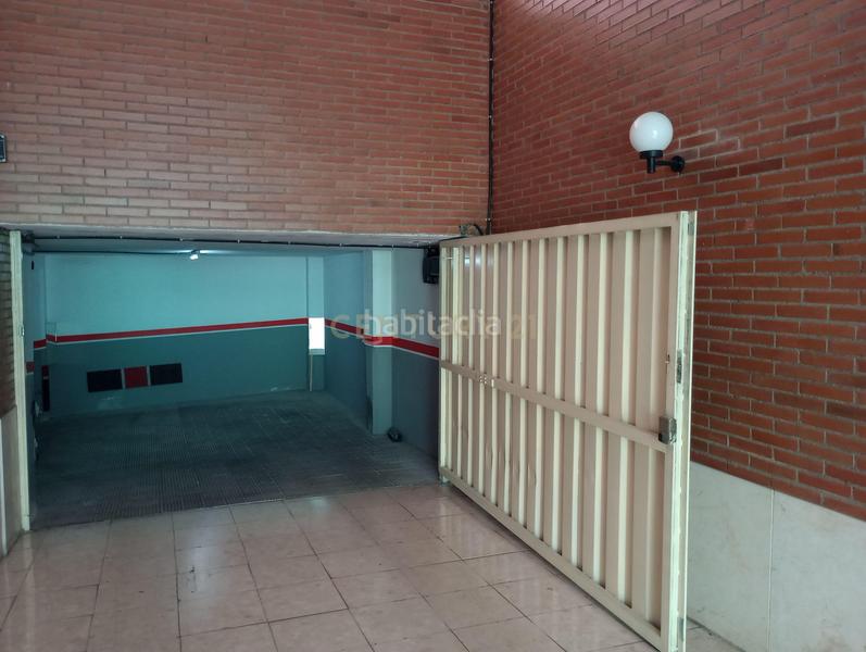 Foto ca36e344-44ef-4674-96f5-c82938d5dba3. Autoparkplatz in virgen del pilar 1 in Centro Cáceres