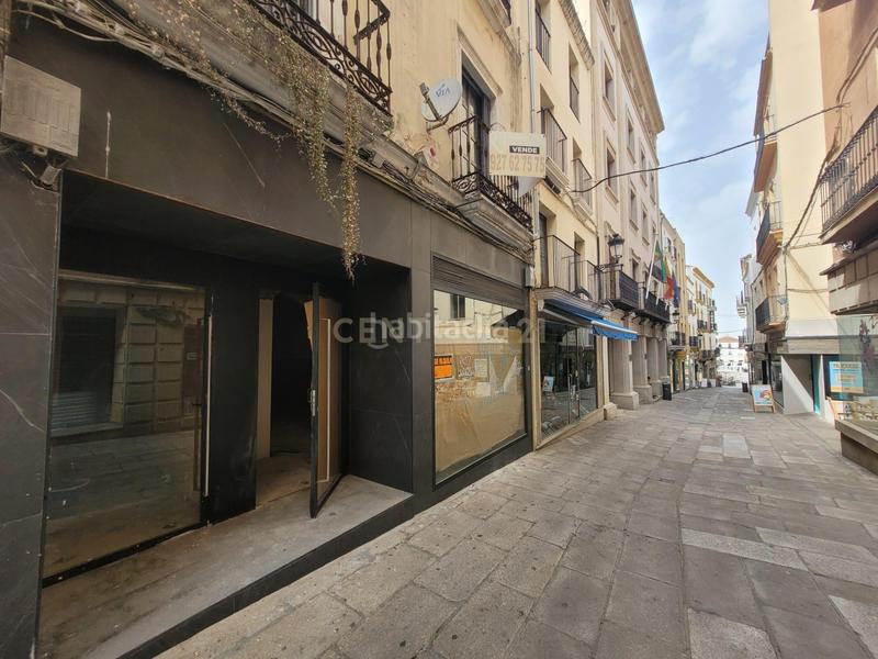 Foto 987382c9-2b73-4c29-ab4d-82554973f46b. Location local commercial dans calle pintores 12 dans Cáceres