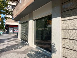 Lloguer Local Comercial a Avenida españa 29. Local comercial en cánovas  exito !!!