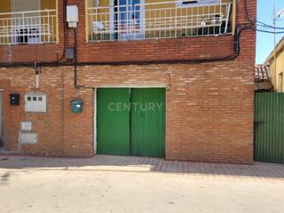 Casa a Variante 39. Casa con nave de 500m2 en las hurdes  consultanos sin compromiso