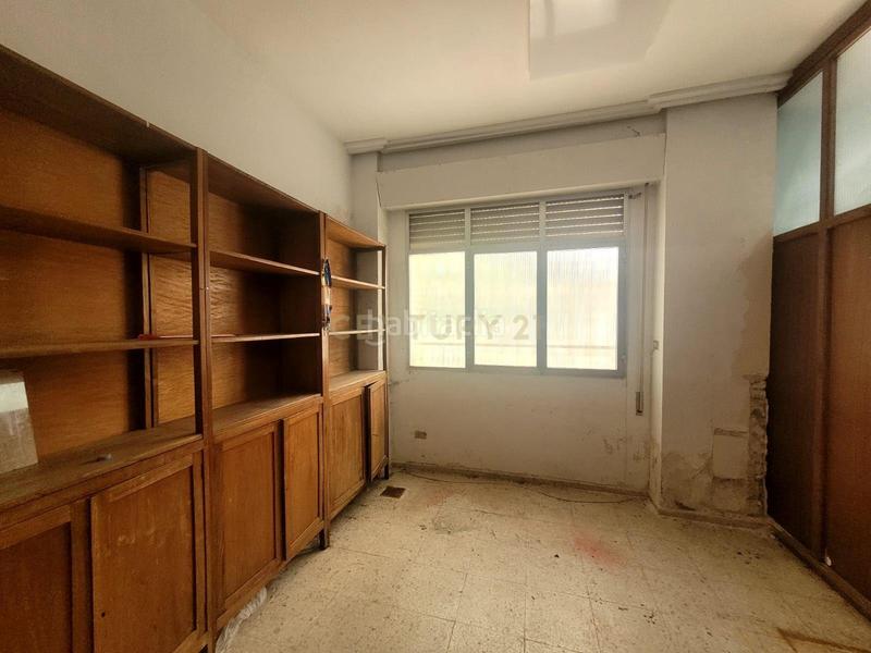 Foto 28806443-93b5-4823-82cf-40dea559b750. Lloguer local comercial a avd de la bondad 6 a Centro Cáceres