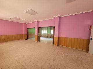 Business premise in Avd de La Bondad 6