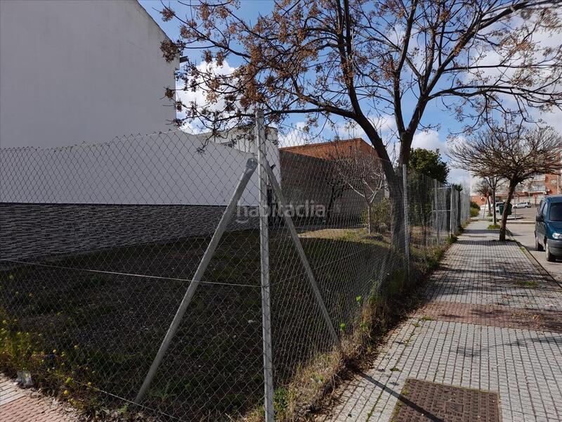 Foto eb3ce854-406a-4ccd-ba01-b28c2eeb6094. Terreno residenziale in camino viejo de mirandilla in Mérida