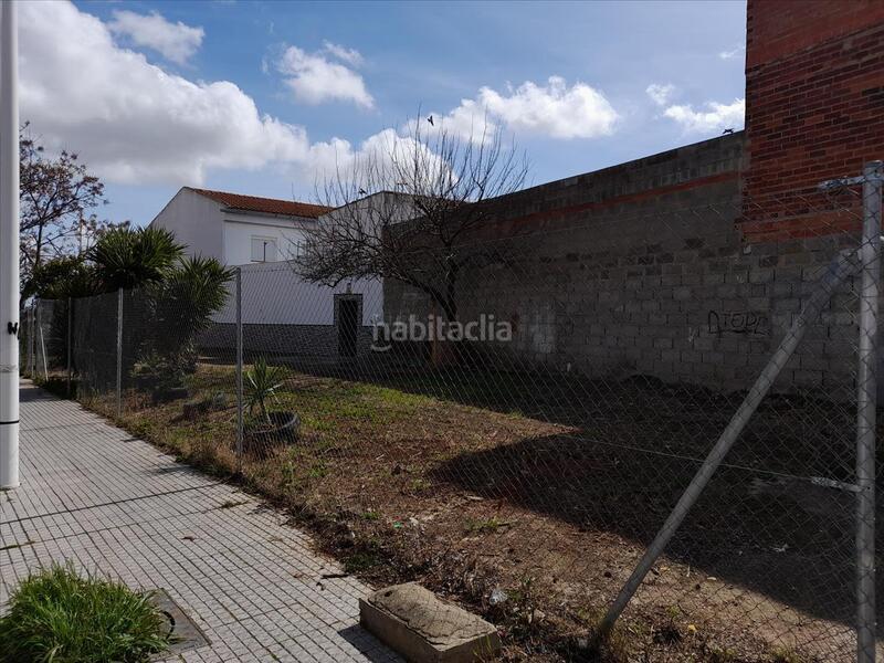 Foto cb45a0c4-c5e2-41d1-a03b-89c66b43b3dd. Wohngrundstück in camino viejo de mirandilla in Norte Mérida