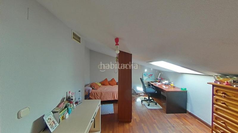 Foto cf6dfdd4-c287-4a3a-b1e0-8b0dd5195cf9. Dúplex a dinamarca 2 a Centro Cáceres