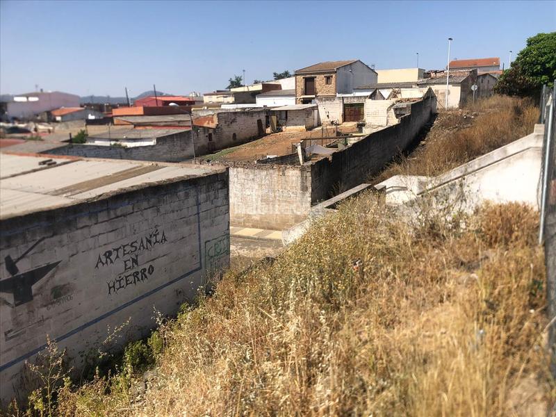 Foto 50ed1384-a66a-4c19-9545-22c65423c6de. Terreny residencial a camino viejo de mirandilla a Mérida