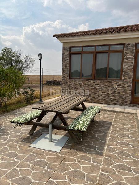 Foto f185ec31-494f-4ad3-aa85-1ac0baf65613. Casa in 9mv4+xw valdesalor in Valdesalor - Rincón de Ballesteros Cáceres