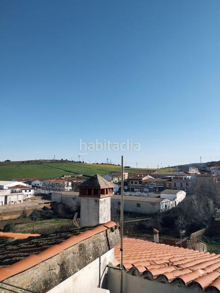 Foto 8bcb8ffe-f3e4-432f-82ad-7ebf48a4a515. Casa a calle tenerías a Casco Antiguo Cáceres