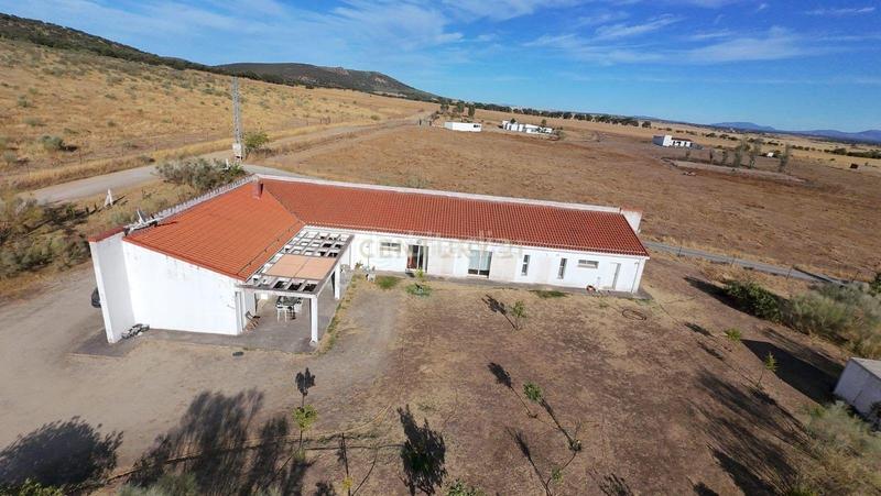 Foto ccfb7d15-f8ef-4187-a8d0-424419bd043f. Casa in ds diseminado polígono 23 parcela 244 arrope. caceres (Cáceres) in Cáceres