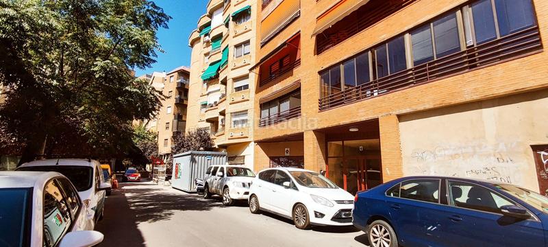 Foto c7145fae-f508-414f-ab58-edb4610d8f56. Alquiler local comercial en calle maluquer 4 alquiler de local comercial en bruto en zona céntrica en Cáceres