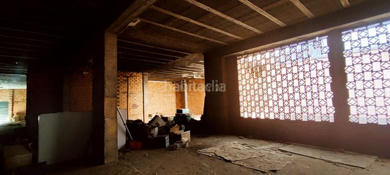 Foto ece69ad5-6a43-4a68-bb5d-74f299c7f9d5. Alquiler local comercial en calle maluquer 4 alquiler de local comercial en bruto en zona céntrica en Cáceres