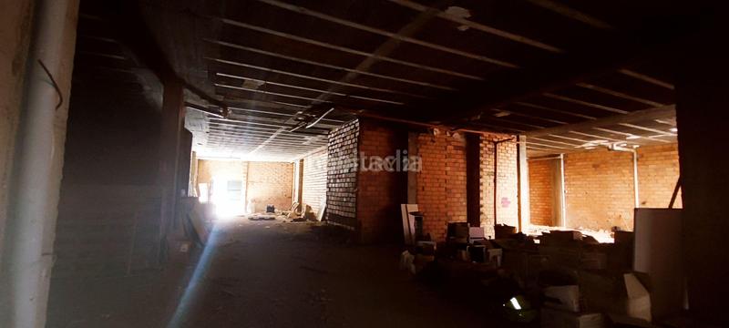 Foto e2827de5-84ff-48d6-8d2c-ccb6477ff93d. Lloguer local comercial a calle maluquer 4 a Centro Cáceres