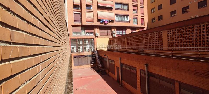 Foto 9e5fc36a-d422-42ab-90f2-0dd605ff0825. Miete geschäftsraum in calle maluquer 4 in Centro Cáceres