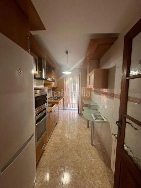 Foto 53e113f3-f00f-475b-bb3a-56f93a7e541a. Casa adossada a avenida del arenal a Montesol - Mejostilla Cáceres