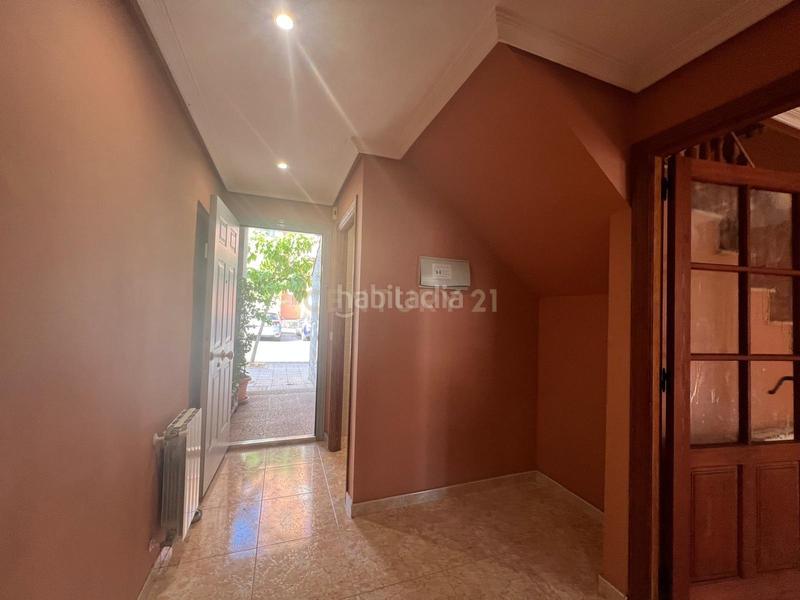 Foto f74e5f64-b45f-461e-a835-25b8de79ba4a. Casa adossada a avenida del arenal a Montesol - Mejostilla Cáceres