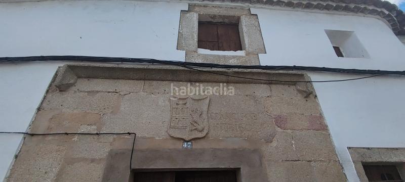 Foto b3666bf0-58ca-4ff8-b3bc-318448f4fa2d. Casa a calle almirez a Malpartida de Cáceres