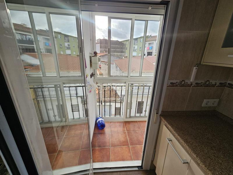 Foto f54db72e-020a-42f5-9522-8bcfc9b01364. Appartamento in calle piornal in Miralvalle - Av. Virgen del Puerto - La Data Plasencia