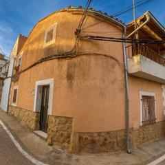 Casa  Calle ezequiel pablos, 31, trujillo, spain. Vivienda en trujillo  huertas de ánimas, calle ezequiel pablos n