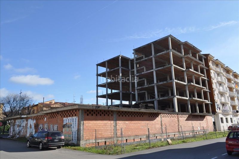 Foto 9b18bb10-e7cf-4570-b7c5-dffa81dd13dc. Edificio en virgen de argeme edificio de viviendas en construcción con licencia en Coria