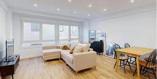 Etagenwohnung  Calle donoso cortés, cáceres, spain 21. Sofisticación y confort su residencia en el corazón de cáceres