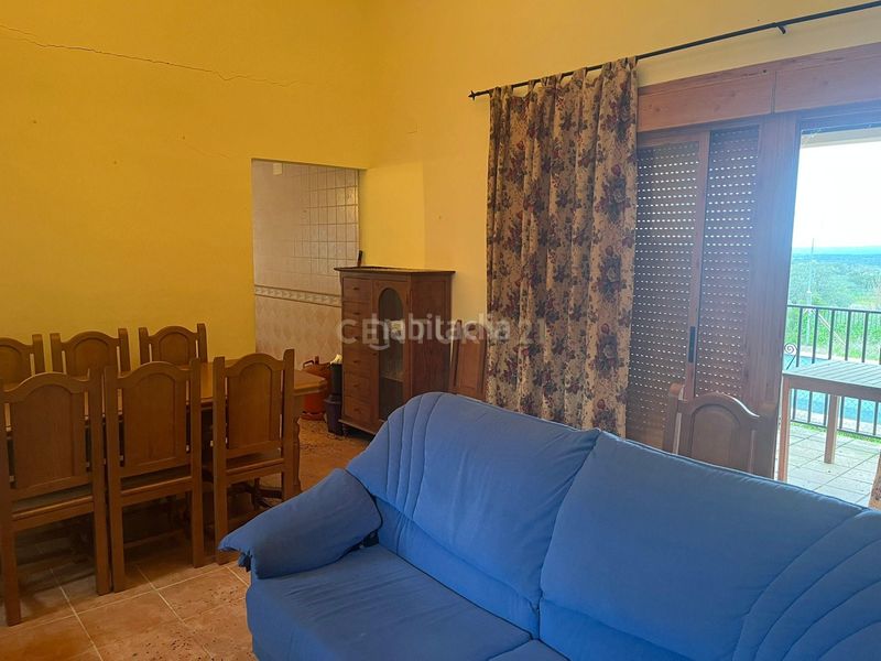 Foto 7d3ceb26-2c19-4aaf-a255-83264f4a6c59. Apartament amb piscina a Estación Arroyo Malpartida Cáceres