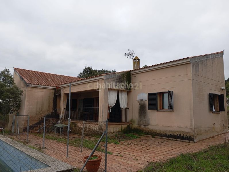 Foto d0e9b1bc-8ea5-4cf8-afe2-c50515f58c36. Apartament amb piscina a Estación Arroyo Malpartida Cáceres