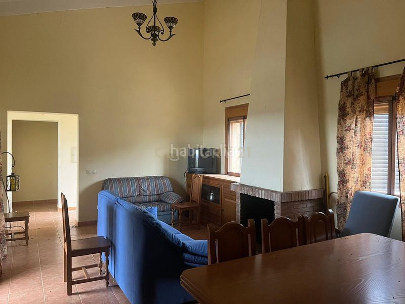 Foto d8c8fc05-acba-469e-8cf0-496c5543991c. Apartament amb piscina a Estación Arroyo Malpartida Cáceres