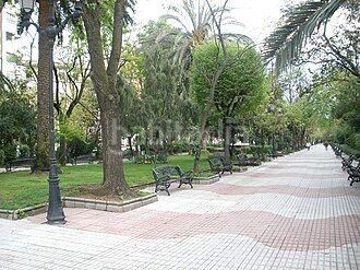 Foto f1e2a51a-2c24-4bd5-9dca-c8c816f7c18d. Traspàs local comercial a avenida de españa a Centro Cáceres