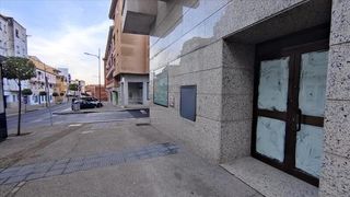Local Comercial en Sor valentina miron, 27. Venta de 2 locales en calle sor valentina miron nº 27 plasencia