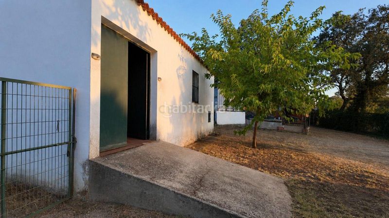Foto cc3ddb60-7132-41f3-81bd-29cbd0e67a89. Haus mit parking in Arroyo de la Luz