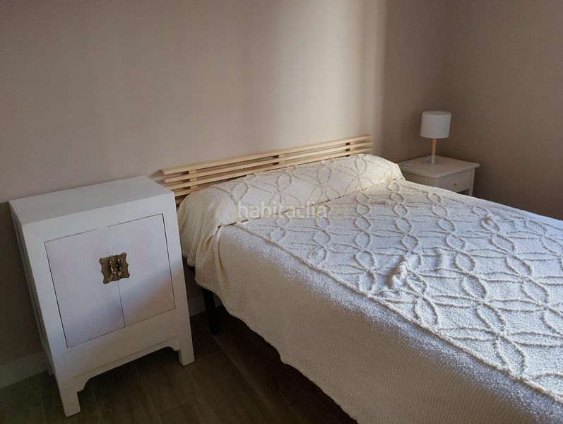 Foto a565cdb8-ab39-4c33-b845-1fdd81e81ffd. Alquiler apartamento se alquila piso bajo a estrenar con gran patio privado a 10 min de cáceres domótica y climalit en Malpartida de Cáceres