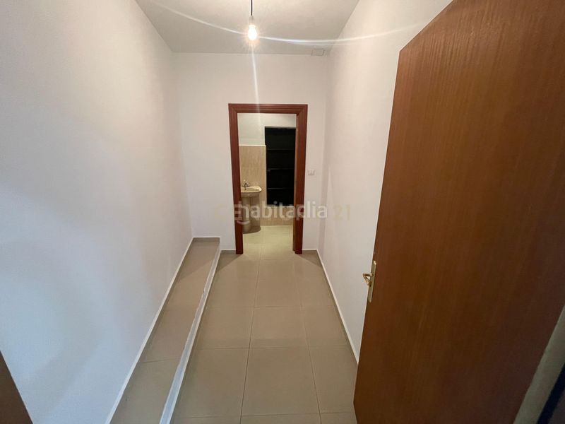 Foto f6e7f549-29d1-41aa-a3b2-7ee3cfc3d2eb. Alquiler local comercial en calle encarnación local comercial en pleno centro . en Trujillo